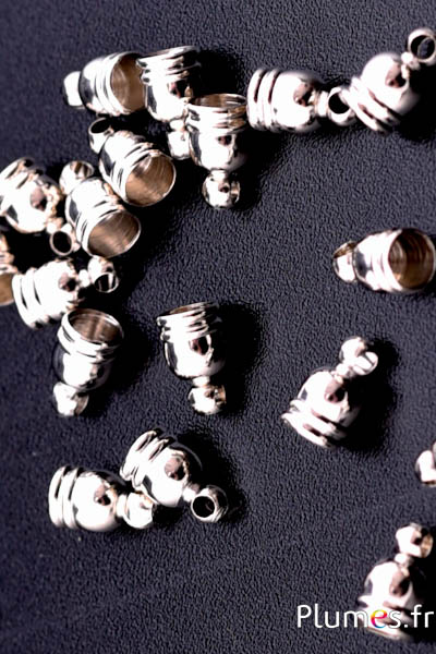 Embout - longeur 8 mm, Ø 5 mm, trou 1.5 mm - argenté